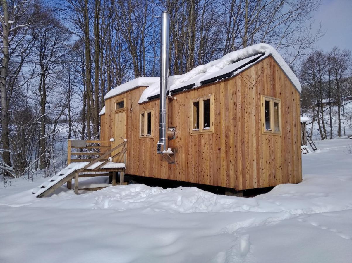 Celorocni Glamping V Pohodlnem Domecku Villa Vyprachtice Ngoại thất bức ảnh